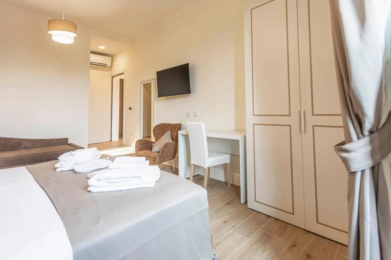 Flat 285 La Suite 3*, Rome Italy