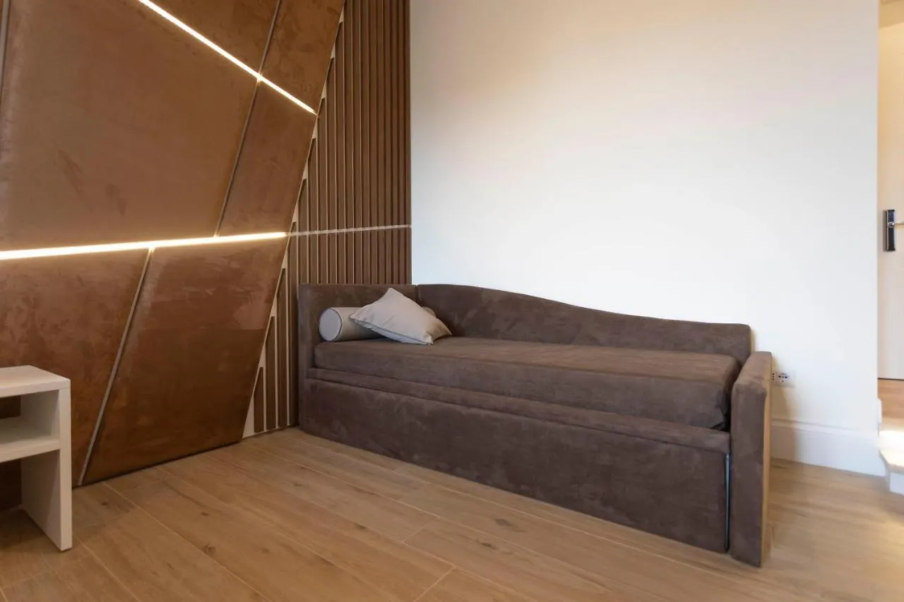 Flat 285 La Suite