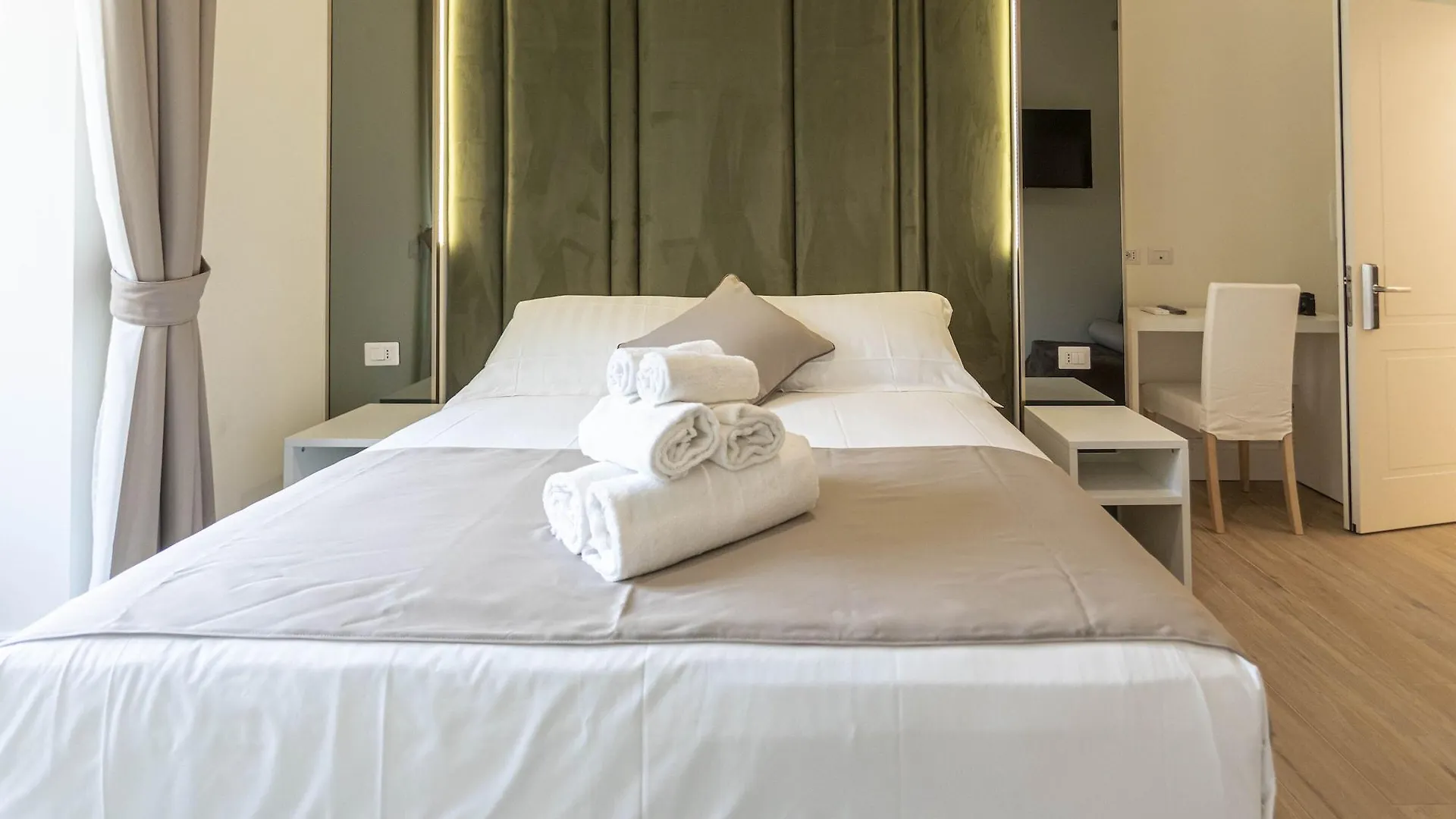 *** Guest house Flat 285 La Suite Italy